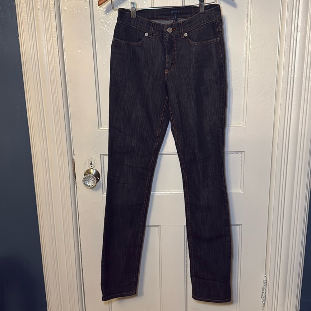 Escada Sport jeans made in Italy. like new. size 34 in US size 26/28 length 32